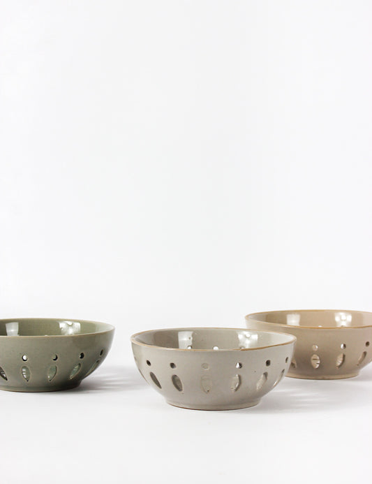 Stoneware Berry Bowls